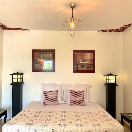 Chambres D'Hotes Les Noisetiers Digne-les-Bains ภายนอก รูปภาพ