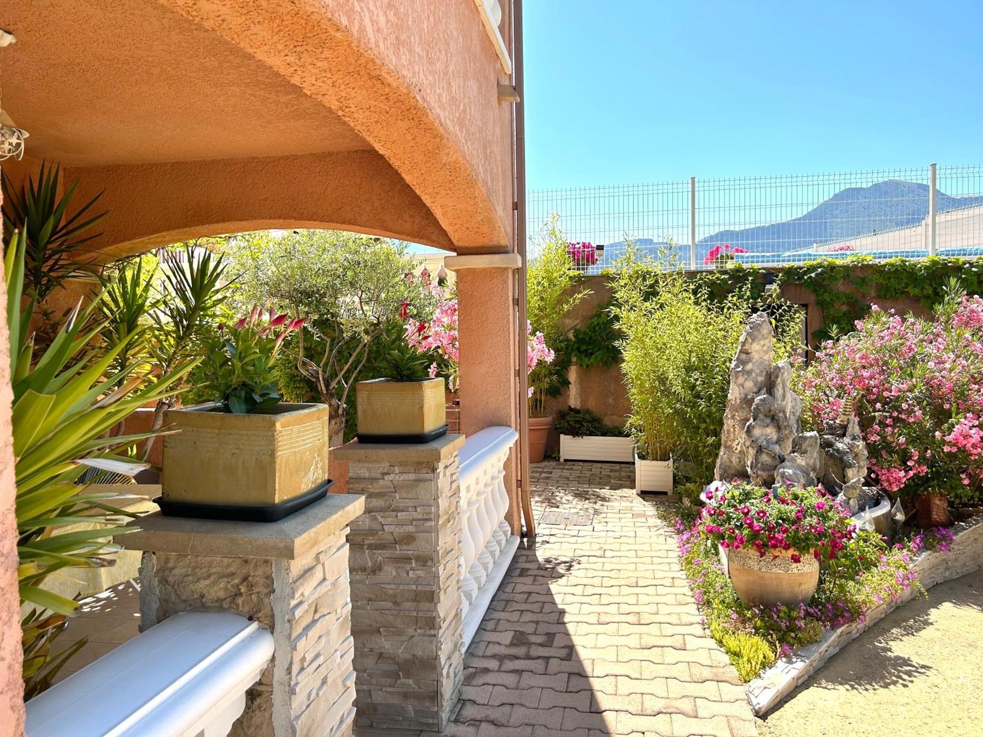 Chambres D'Hotes Les Noisetiers Digne-les-Bains ภายนอก รูปภาพ